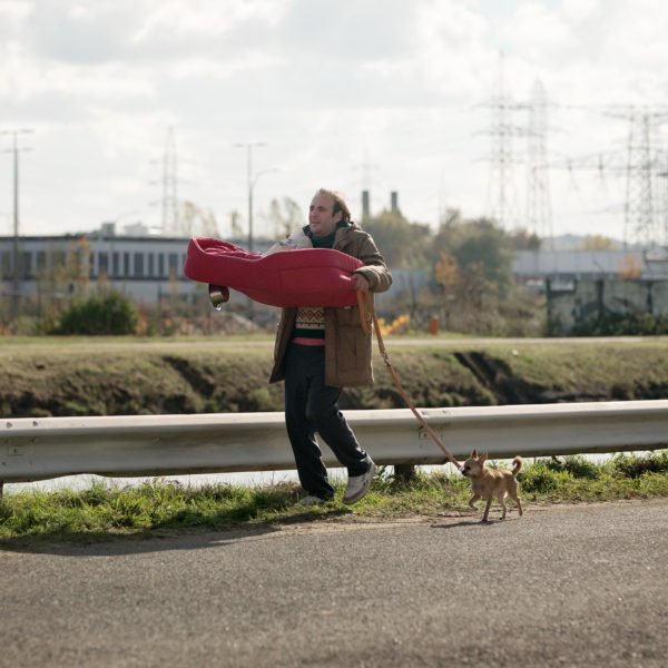 CHIEN – un film de Samuel Benchetrit (A Single Man/Maje/UMedia).